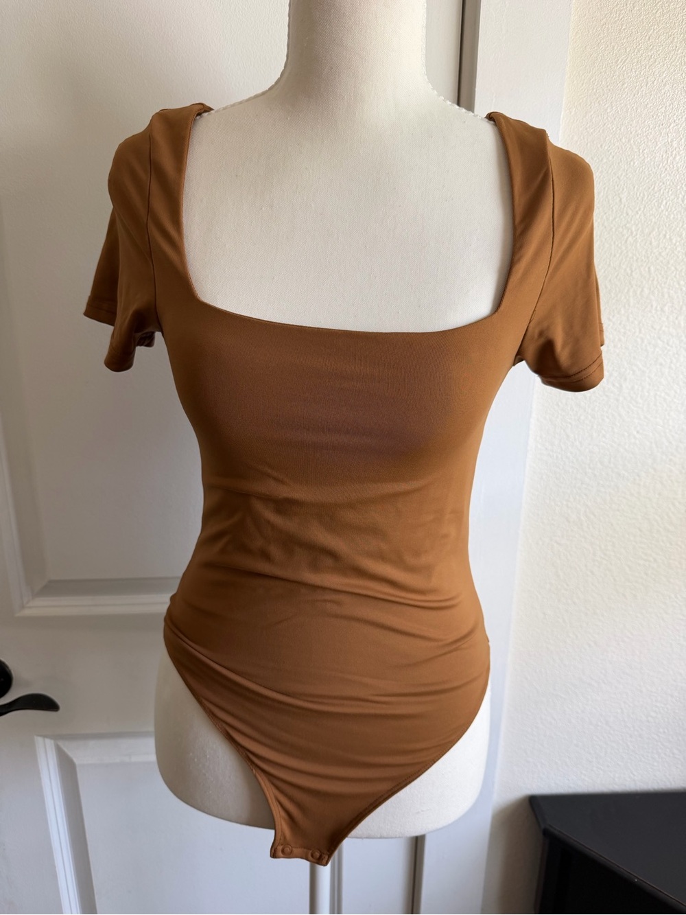 House of Harlow 1960 Square Neck Short Sleeve Bodysuit - Camel Brown